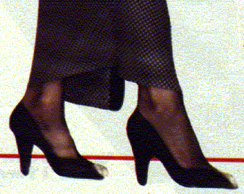 heels18.gif (48447 byte)